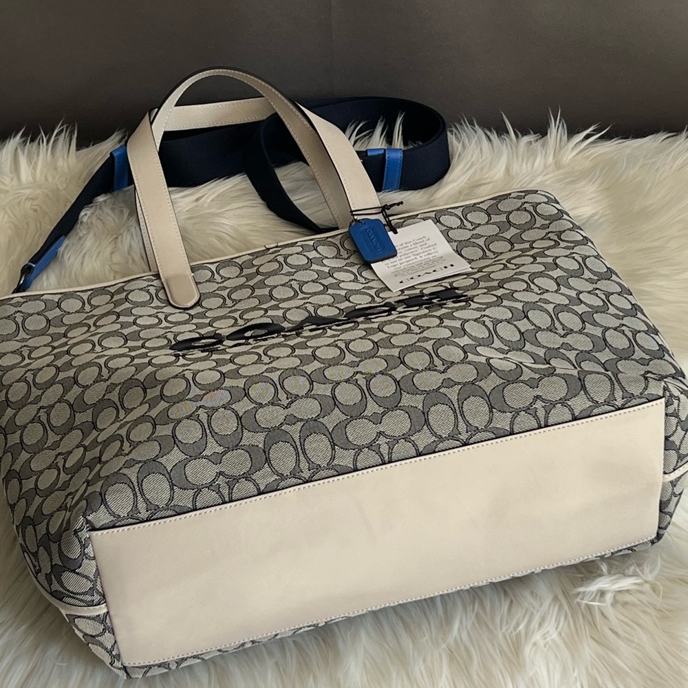 💰SOLD - C9159 - Coach League Tote in Signature Jacquard - Picture 7 of 14
